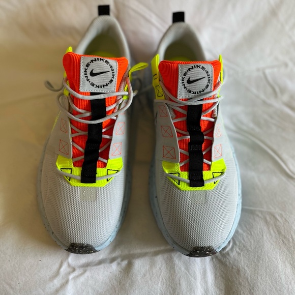 👟♥️NWT Nike Sneakers; super cute in Grey, Orange and Lime - Picture 3 of 12